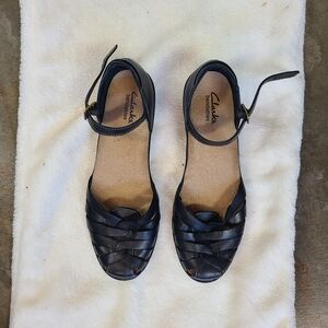 Clarks Women's Black Leather Flats